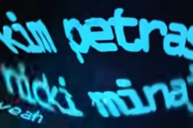 Nicki Minaj se une a Kim Petras en una nueva historia, Alone