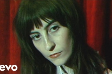 But Not Kiss, una historia con tintes de amor y deseo de Faye Webster