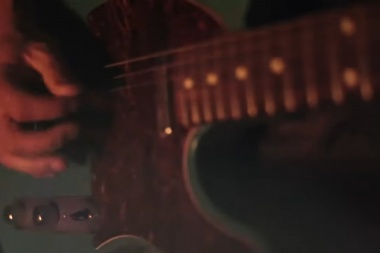 Las cosas invisibles rockean Fuegos en la noche