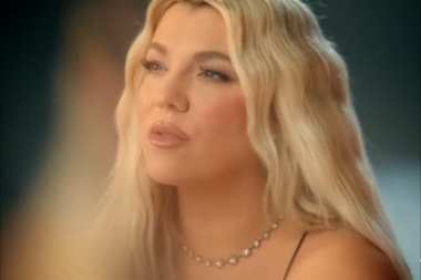 Checa la musica de la artista country Kimberly Perry