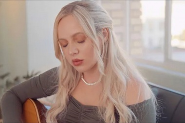 Madilyn Bailey - Half In Love and Almost Happy