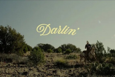 Echale un vistazo a un sincero viaje de redencion por Jenna Paulette: Darlin