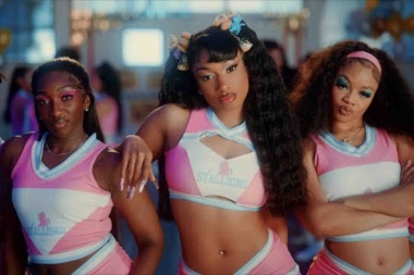 Megan Thee Stallion y Flo Milli: Vampiros en Roc Steady