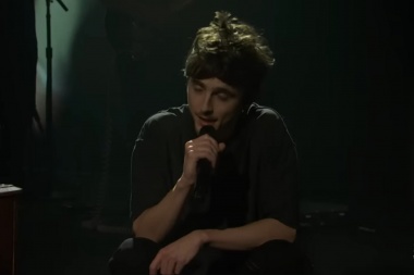 Timothee Chalamet dejo su huella en Saturday Night Live con un homenaje a Bob Dylan