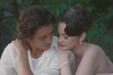 Sabrina Claudio apuesta por la cercanía en su nuevo videoclip