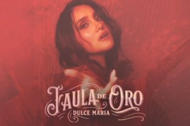 Dulce Maria rockea en la Jaula de Oro