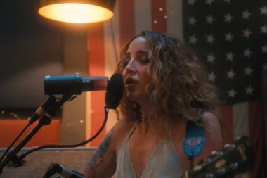Ashley Monroe y Brendan Benson comparten una version acustica de Hot Rod Pipe Dream