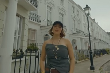 Allie Sherlock canta al corazon con How Love Works