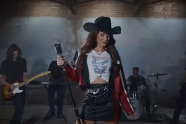 Shea Fisher - Ow In Cowboy