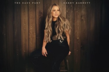 Gabby Barrett pone las cosas en su lugar con The Easy Part