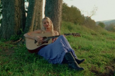 Elizabeth Nichols - Tough Love