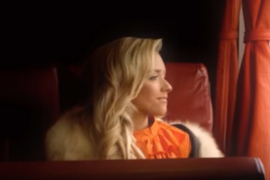 Emily Ann Roberts dejo caer una nueva historia