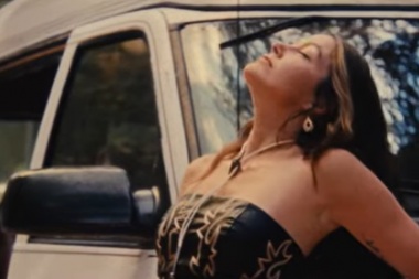 Checa la musica de Jessie Wilson