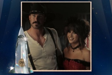 Ella Langley y Riley Green ganan el CMA al Video Musical del Año 2025