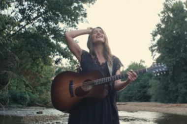 Caroline Jones y su historia en la naturaleza