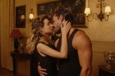 Fanny Lu y Carlos Baute enamoran con Quedate Por Siempre