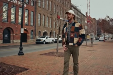 Austin Brown sigue reflejando el curso de su historia