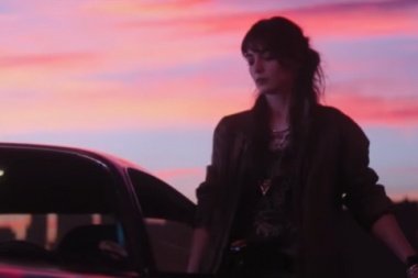 No Te Va Gustar le puso imagenes a La Noche De Ayer