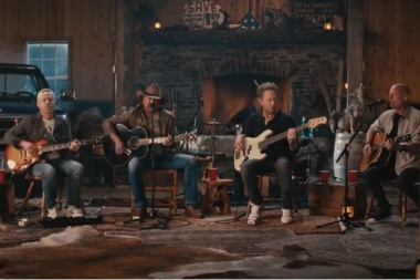 Jason Aldean libera una performance sobre una historia de amor: Her Favorite Color