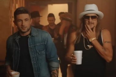 Michael Ray revive el recuerdo de Higher Education en un Throwback Thursday