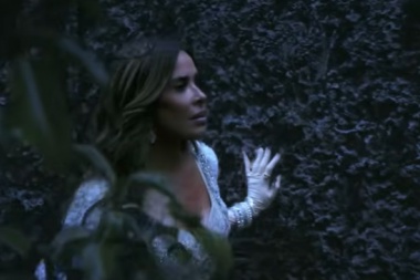 Gloria Trevi se deja llevar en un video marcado por la emocion y el recuerdo