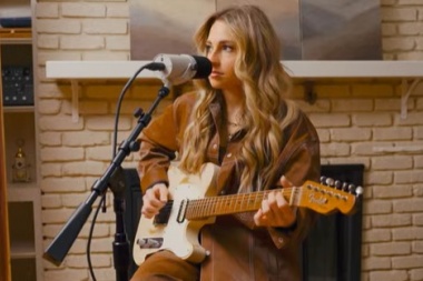 Acoustic Sessions: Erin Kinsey - Strangers
