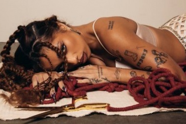 Kiana Lede comparte una historia de idas y vueltas en el amor