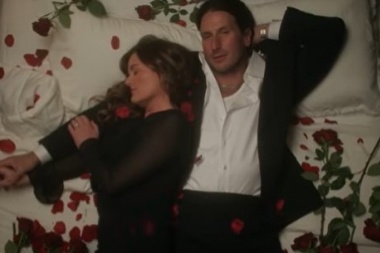 El artista country Russell Dickerson y una historia de Amor: The Roses