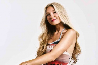 Julia Cole presenta At My Wedding, una historia sobre la amistad por encima del romance