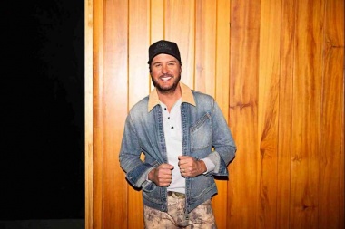 Luke Bryan estrena su nuevo track: Country And She Knows It