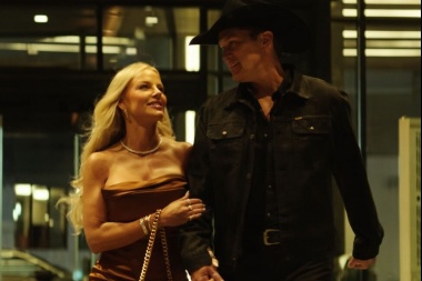 Jon Pardi comparte el video “Boots Off”: la romántica noche junto a su esposa Summer