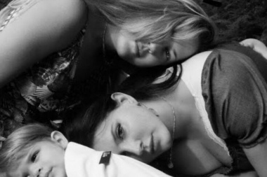 Suena espectacular el hit Take me home, country roads en la voz de Lana Del Rey