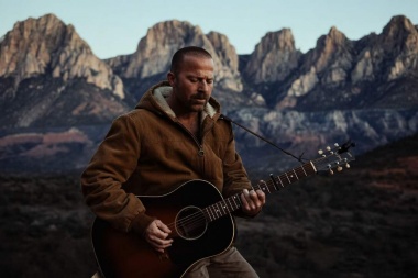 Kip Moore estrena “Faith In The Wind” y muestra su lado más reflexivo