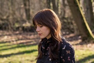 Kimmy June le da un toque distinto a una historia de amor