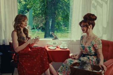 Willow Avalon le puso imágenes a “Hypothetically Speaking” junto a Kaitlin Butts