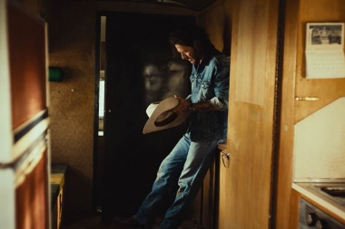 Tyler Hubbard le puso calma y reflexión a “Land”