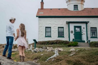 Max McNown y una historia de amor a primera vista en “Done For”