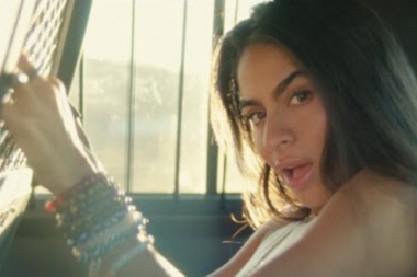 Jessie Reyez y Miguel juntos en una sensual historia llamada Jeans