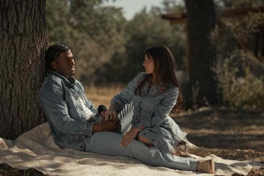 Lily Meola comparte una historia de amor y fantasía western