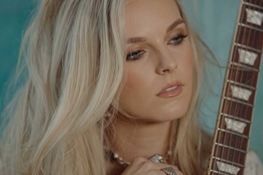 Karley Scott Collins se libera con un adiós