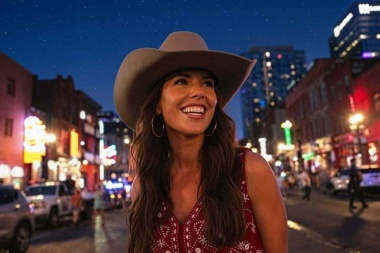 Tori Darke presenta una historia de desamor, “Prettiest Wreck”