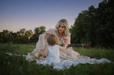 “Gentle Man”, una poesía de Maggie Rose para su hijo
