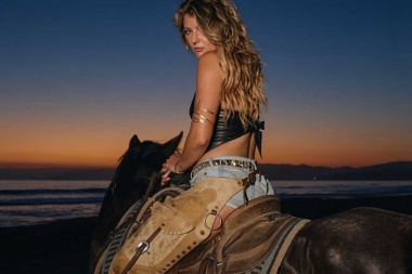 Dasha le puso imágenes a “Memo”, un tema country con actitud
