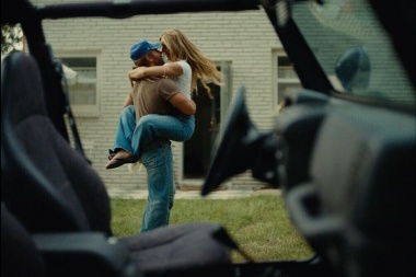 Warren Zeiders y Bellah Mae estrenan el videoclip “Overrated”