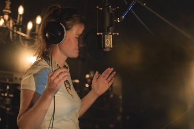 Annemarie canta a Jesús