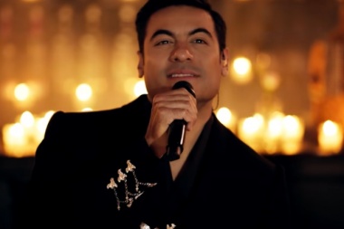 Carlos Rivera volvió a enamorar a sus fans con “Las Vidas Que Tú Quieras”