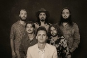 The Red Clay Strays publica su tercer álbum “Grateful”
