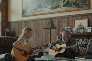 Stephanie Quayle emociona con la historia detrás de “He Taught Me How to Pray”