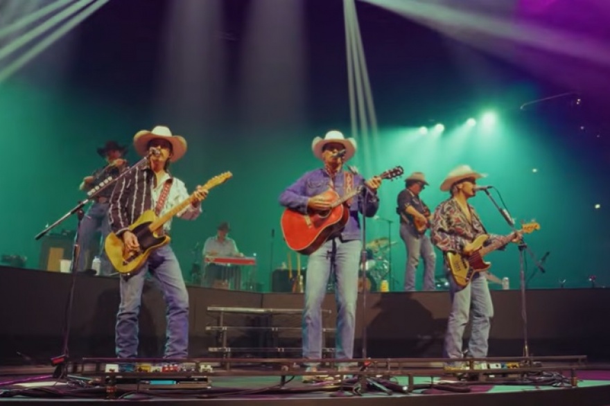 Disparándole a los recuerdos con tequila, por Midland
